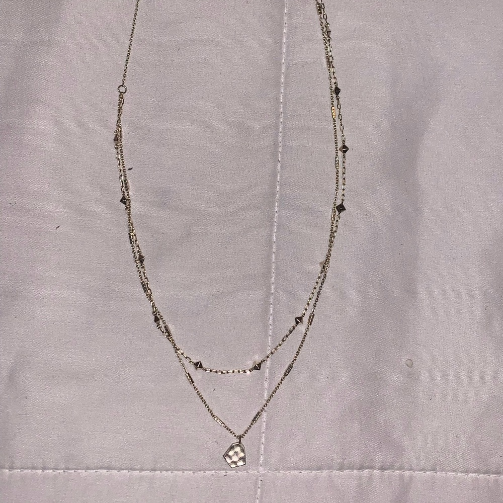 ⭐️Kendra Scott Clove Necklace ⭐️